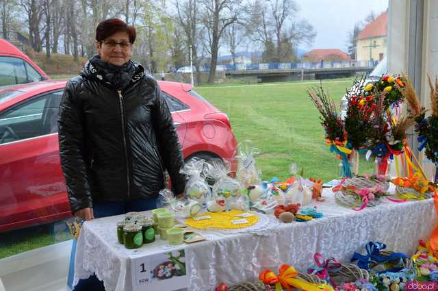 [FOTO] Nie zgadniecie, co przyciągnęło tyle osób na Jarmark Wielkanocny w Kamieńcu Ząbkowickim...
