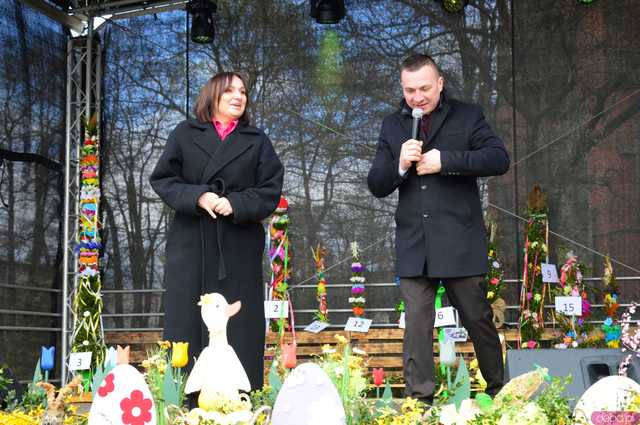 [FOTO] Nie zgadniecie, co przyciągnęło tyle osób na Jarmark Wielkanocny w Kamieńcu Ząbkowickim...