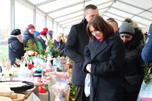 [FOTO] Nie zgadniecie, co przyciągnęło tyle osób na Jarmark Wielkanocny w Kamieńcu Ząbkowickim...