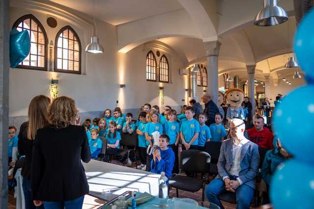 [FOTO] Nowoczesna edukacja ekologiczna – Kamieniec Ząbkowicki dołącza do Akademii H₂O