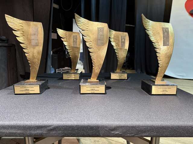 [FOTO] Seniorzy zaprezentowali swoją twórczość artystyczną. Znamy laureatów tegorocznej 11. edycji Przględu Seniorów 