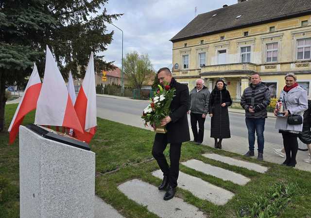 [FOTO] 15. rocznica katastrofy smoleńskiej i Dzień Pamięci Ofiar Zbrodni Katyńskiej w naszym powiecie. Pamiętamy!