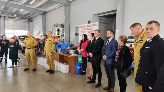 [FOTO] Młodzież z powiatu ząbkowickiego sprawdziła się w Turnieju Wiedzy Pożarniczej „Młodzież Zapobiega Pożarom”