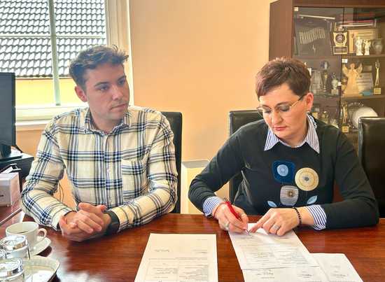 [FOTO] KGW Henrykowianki otrzymały lokal na prowadzenie działalności