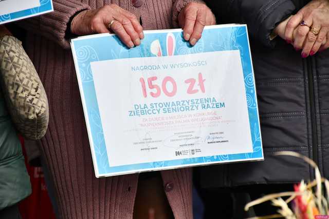 [WIDEO/FOTO] Bogato zastawione stoiska, konkursy i występy podczas Jarmarku Wielkanocnego w Ziębicach