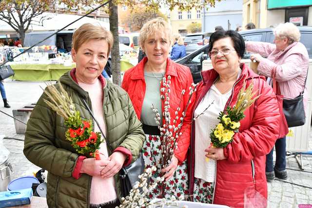 [WIDEO/FOTO] Tłumy na Jarmarku Wielkanocnym w Ząbkowicach Śląskich. Atrakcji nie brakowało