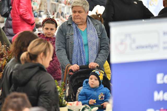 [WIDEO/FOTO] Tłumy na Jarmarku Wielkanocnym w Ząbkowicach Śląskich. Atrakcji nie brakowało
