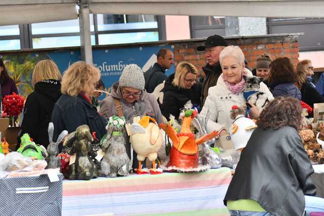[WIDEO/FOTO] Tłumy na Jarmarku Wielkanocnym w Ząbkowicach Śląskich. Atrakcji nie brakowało