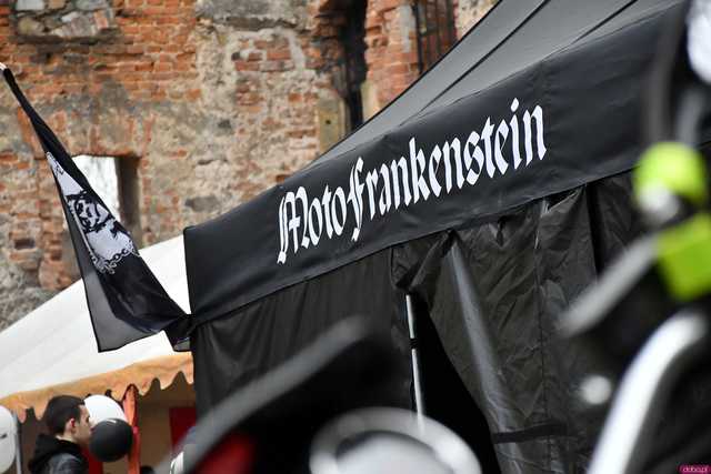 [WIDEO/FOTO] Motocyklowa impreza na ząbkowickim zamku. Klub MotoFrankenstein obchodził jubileusz 15-lecia
