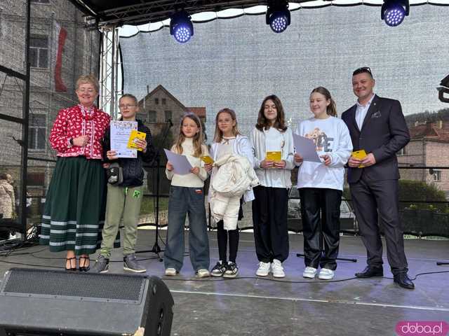 [FOTO] Niedziela Palmowa w Bardzie. Tegoroczny Jarmark pokazał siłę tradycji