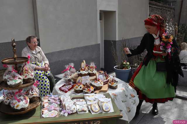 [FOTO] Niedziela Palmowa w Bardzie. Tegoroczny Jarmark pokazał siłę tradycji