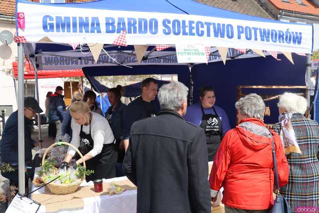 [FOTO] Niedziela Palmowa w Bardzie. Tegoroczny Jarmark pokazał siłę tradycji