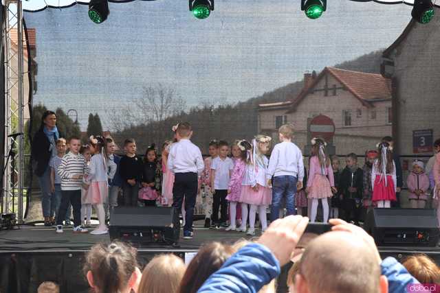 [FOTO] Niedziela Palmowa w Bardzie. Tegoroczny Jarmark pokazał siłę tradycji