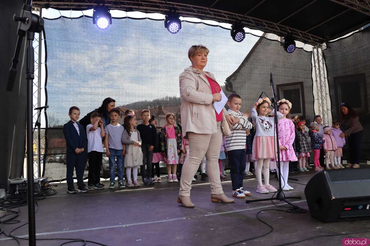 [FOTO] Niedziela Palmowa w Bardzie. Tegoroczny Jarmark pokazał siłę tradycji