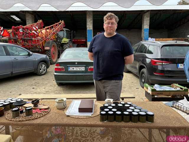 [FOTO] Wielkanocna edycja Targów Zdrowej Żywności w Lutomierzu znów zaskoczyła frekwencją