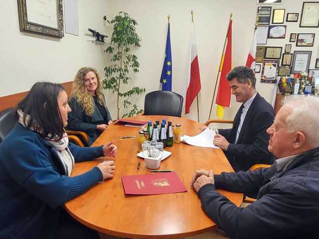 [FOTO] 50 tysięcy złotych dla organizacji pozarządowych z powiatu ząbkowickiego. Na co zostaną przeznaczone środki?