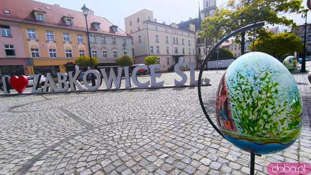 [FOTO] Wielkanoc zawitała na rynek w Ząbkowicach Śląskich