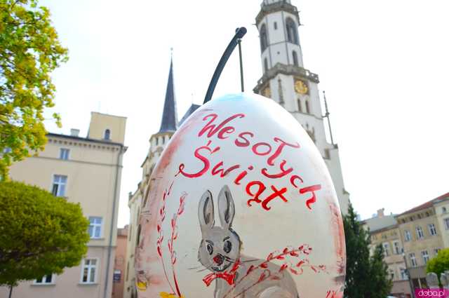 [FOTO] Wielkanoc zawitała na rynek w Ząbkowicach Śląskich