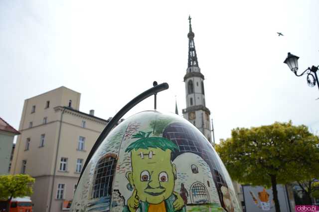 [FOTO] Wielkanoc zawitała na rynek w Ząbkowicach Śląskich