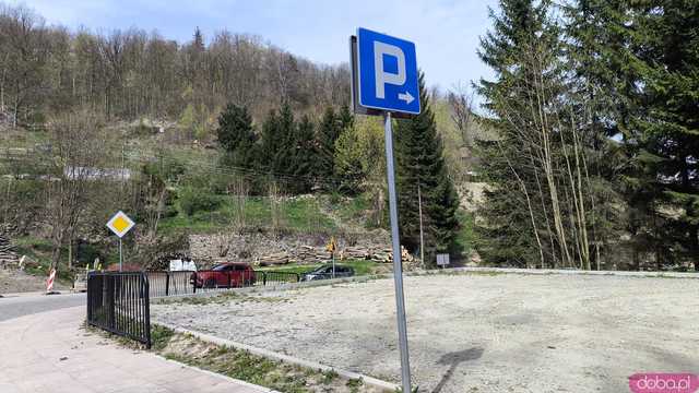 [FOTO] Trwa remont muru oporowego w Srebrnej Górze. Przypominamy o utrudnieniach w ruchu!