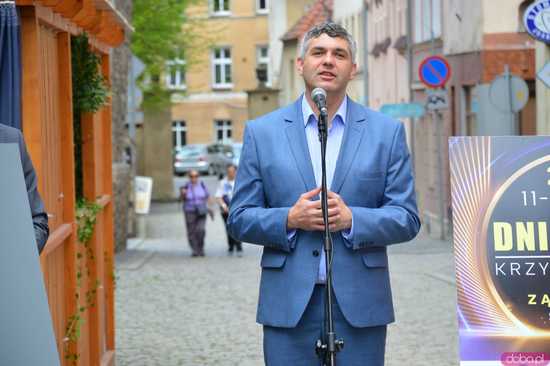[LINE-UP] Tegoroczne Dni i Noce Krzywej Wieży będą prawdziwą petardą! Poznaliśmy wszystkich artystów, którzy wystąpią na scenie 