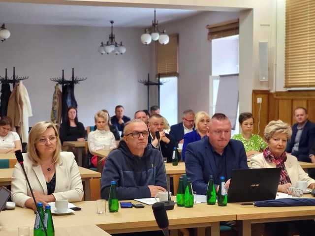 Za nami kolejna Sesja Rady Powiatu. Jakie decyzje podjęto? Co ustalono? [SZCZEGÓŁY]