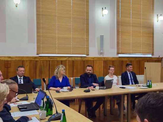 Za nami kolejna Sesja Rady Powiatu. Jakie decyzje podjęto? Co ustalono? [SZCZEGÓŁY]
