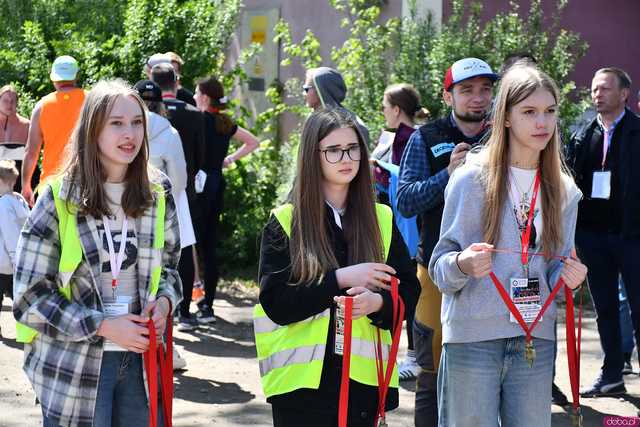 [WIDEO/FOTO] Pobiegli w 14. Półmaratonie Henrykowskim i 10. Dyszce Księgi Henrykowskiej