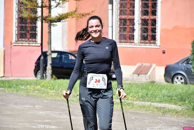 [WIDEO/FOTO] Pobiegli w 14. Półmaratonie Henrykowskim i 10. Dyszce Księgi Henrykowskiej