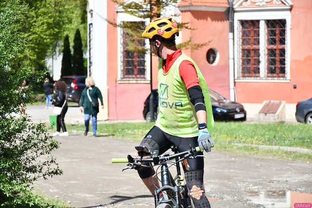 [WIDEO/FOTO] Pobiegli w 14. Półmaratonie Henrykowskim i 10. Dyszce Księgi Henrykowskiej