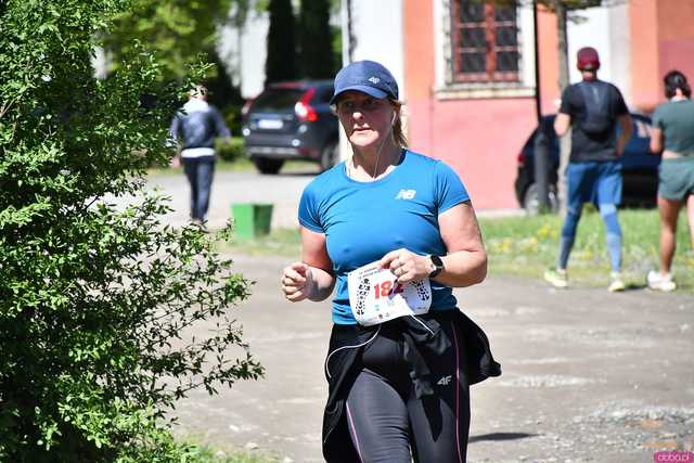 [WIDEO/FOTO] Pobiegli w 14. Półmaratonie Henrykowskim i 10. Dyszce Księgi Henrykowskiej