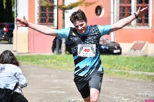 [WIDEO/FOTO] Pobiegli w 14. Półmaratonie Henrykowskim i 10. Dyszce Księgi Henrykowskiej