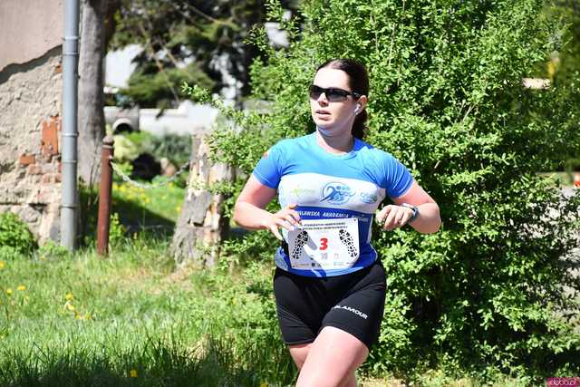 [WIDEO/FOTO] Pobiegli w 14. Półmaratonie Henrykowskim i 10. Dyszce Księgi Henrykowskiej