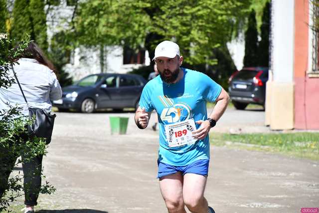 [WIDEO/FOTO] Pobiegli w 14. Półmaratonie Henrykowskim i 10. Dyszce Księgi Henrykowskiej
