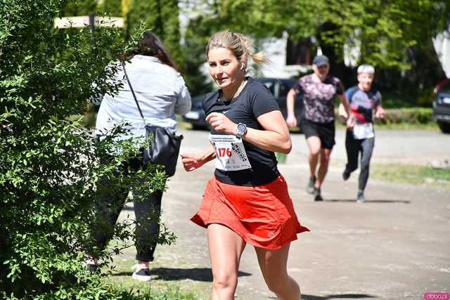 [WIDEO/FOTO] Pobiegli w 14. Półmaratonie Henrykowskim i 10. Dyszce Księgi Henrykowskiej