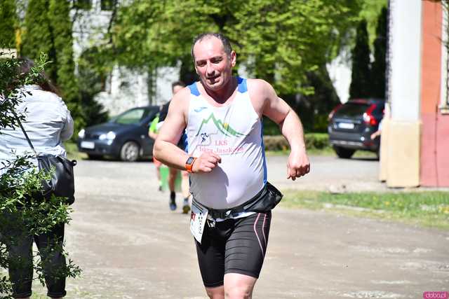 [WIDEO/FOTO] Pobiegli w 14. Półmaratonie Henrykowskim i 10. Dyszce Księgi Henrykowskiej
