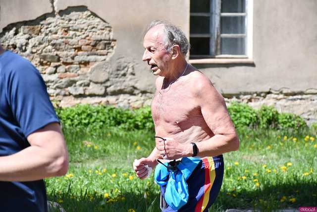 [WIDEO/FOTO] Pobiegli w 14. Półmaratonie Henrykowskim i 10. Dyszce Księgi Henrykowskiej