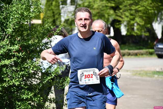 [WIDEO/FOTO] Pobiegli w 14. Półmaratonie Henrykowskim i 10. Dyszce Księgi Henrykowskiej
