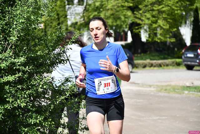 [WIDEO/FOTO] Pobiegli w 14. Półmaratonie Henrykowskim i 10. Dyszce Księgi Henrykowskiej