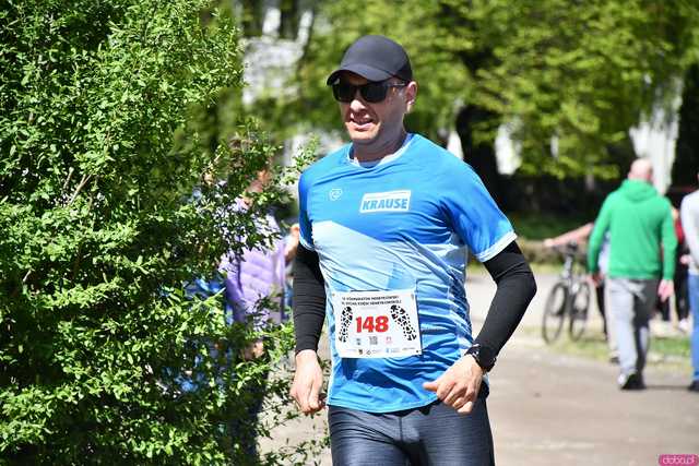 [WIDEO/FOTO] Pobiegli w 14. Półmaratonie Henrykowskim i 10. Dyszce Księgi Henrykowskiej