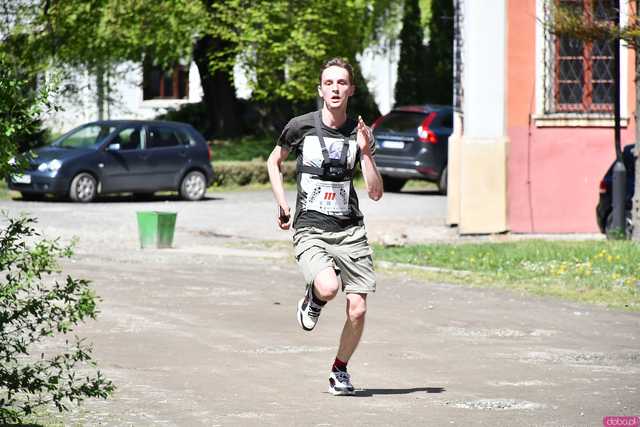[WIDEO/FOTO] Pobiegli w 14. Półmaratonie Henrykowskim i 10. Dyszce Księgi Henrykowskiej