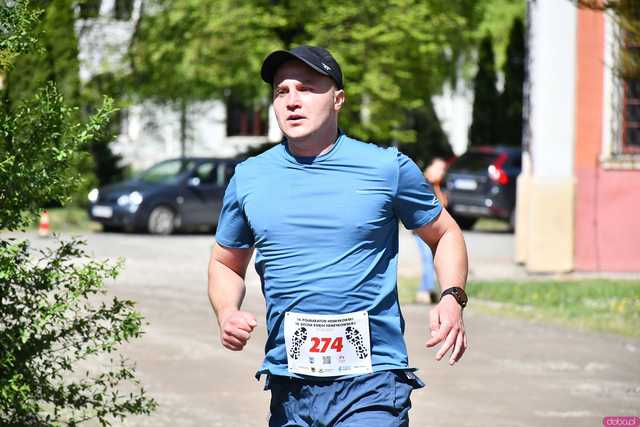 [WIDEO/FOTO] Pobiegli w 14. Półmaratonie Henrykowskim i 10. Dyszce Księgi Henrykowskiej