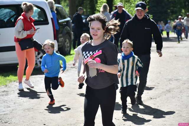 [WIDEO/FOTO] Pobiegli w 14. Półmaratonie Henrykowskim i 10. Dyszce Księgi Henrykowskiej