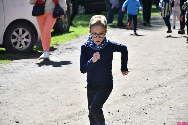 [WIDEO/FOTO] Pobiegli w 14. Półmaratonie Henrykowskim i 10. Dyszce Księgi Henrykowskiej