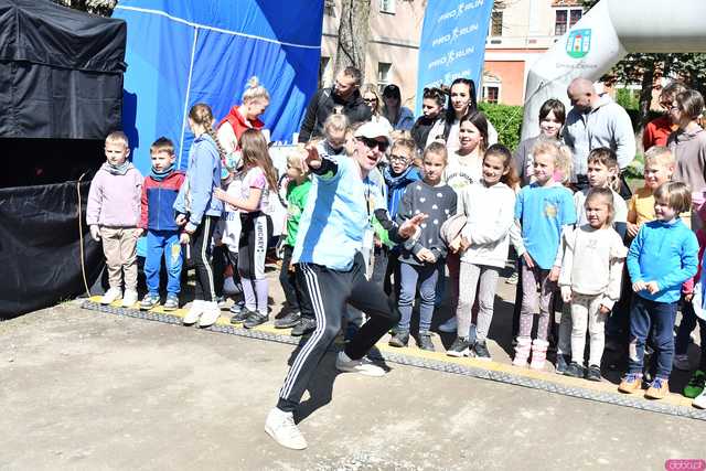 [WIDEO/FOTO] Pobiegli w 14. Półmaratonie Henrykowskim i 10. Dyszce Księgi Henrykowskiej
