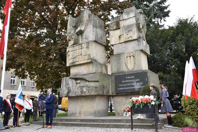 [FOTO] Rocznica, która zobowiązuje. Ząbkowice Śląskie pamiętają o 3 Maja