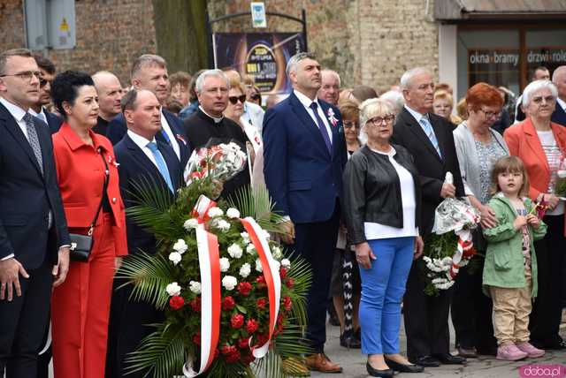 [FOTO] Rocznica, która zobowiązuje. Ząbkowice Śląskie pamiętają o 3 Maja