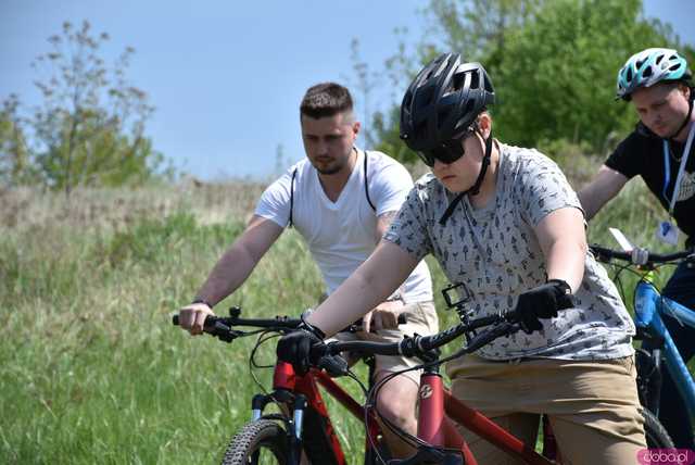 [FOTO] Sezon rowerowy w Ząbkowicach Śląskich oficjalnie otwarty! Nie zabrakło specjalnego gościa...
