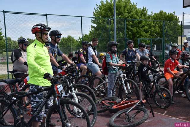 [FOTO] Sezon rowerowy w Ząbkowicach Śląskich oficjalnie otwarty! Nie zabrakło specjalnego gościa...