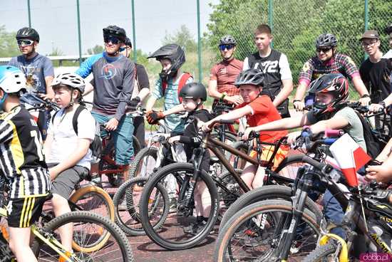 [FOTO] Sezon rowerowy w Ząbkowicach Śląskich oficjalnie otwarty! Nie zabrakło specjalnego gościa...